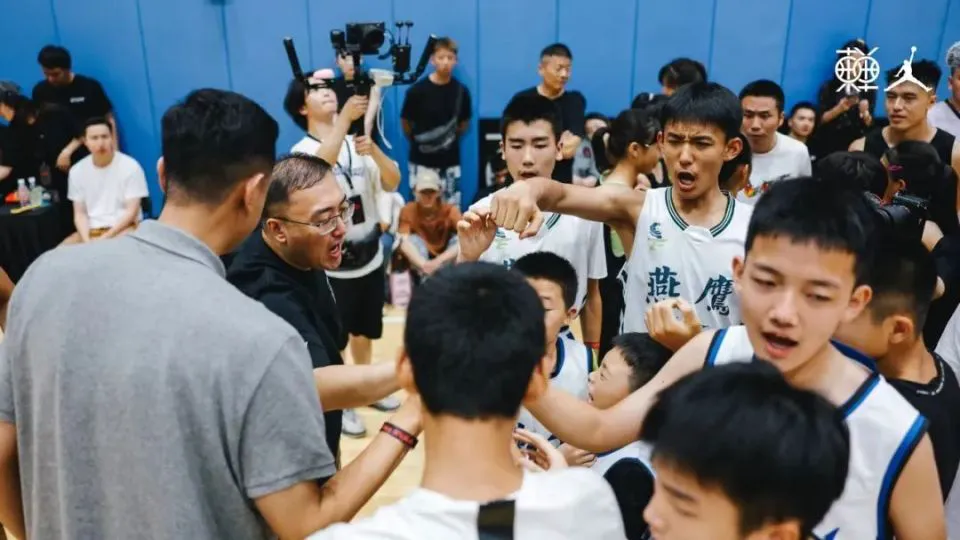 业余爱好者如何系统地学习篮球技能_0