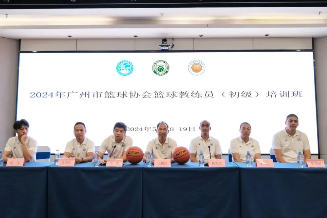 老年篮球爱好者如何练习控卫技巧_2